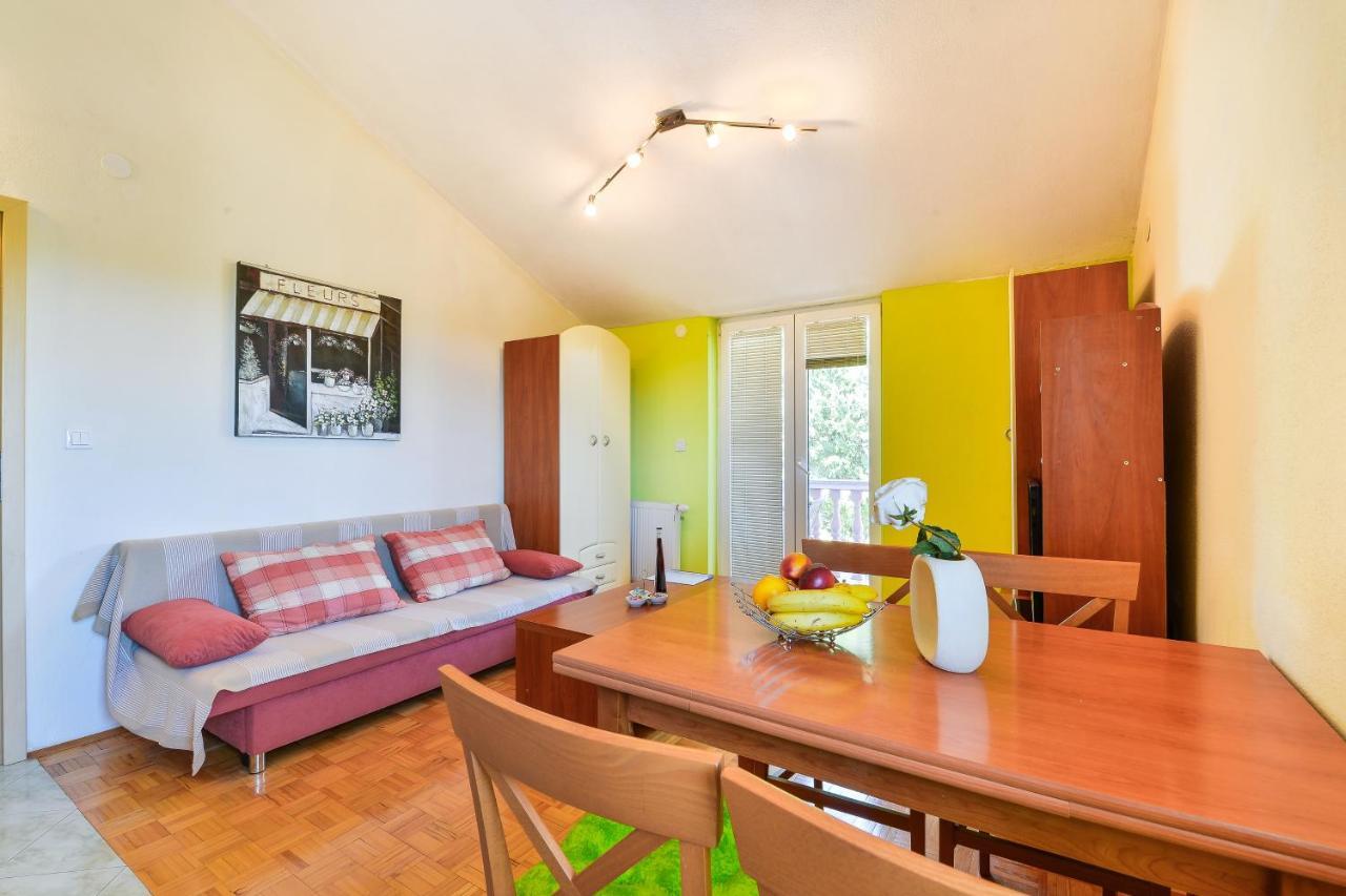 Family Friendly Apartments With A Swimming Pool Zadar - 18098 Bagian luar foto
